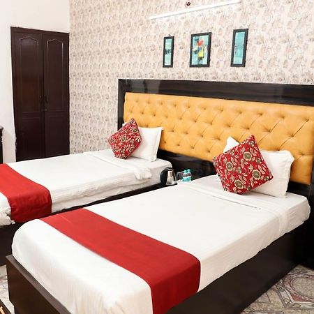 Hotel Aarkay Palace Badarpur Dış mekan fotoğraf