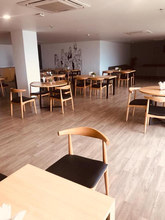 Hotel Aarkay Palace Badarpur Dış mekan fotoğraf