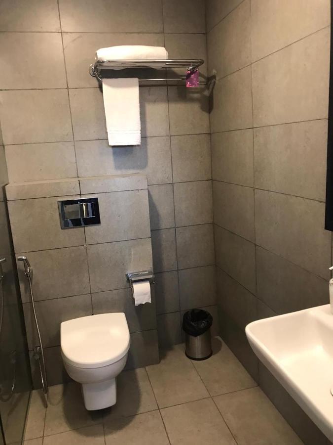 Hotel Aarkay Palace Badarpur Dış mekan fotoğraf